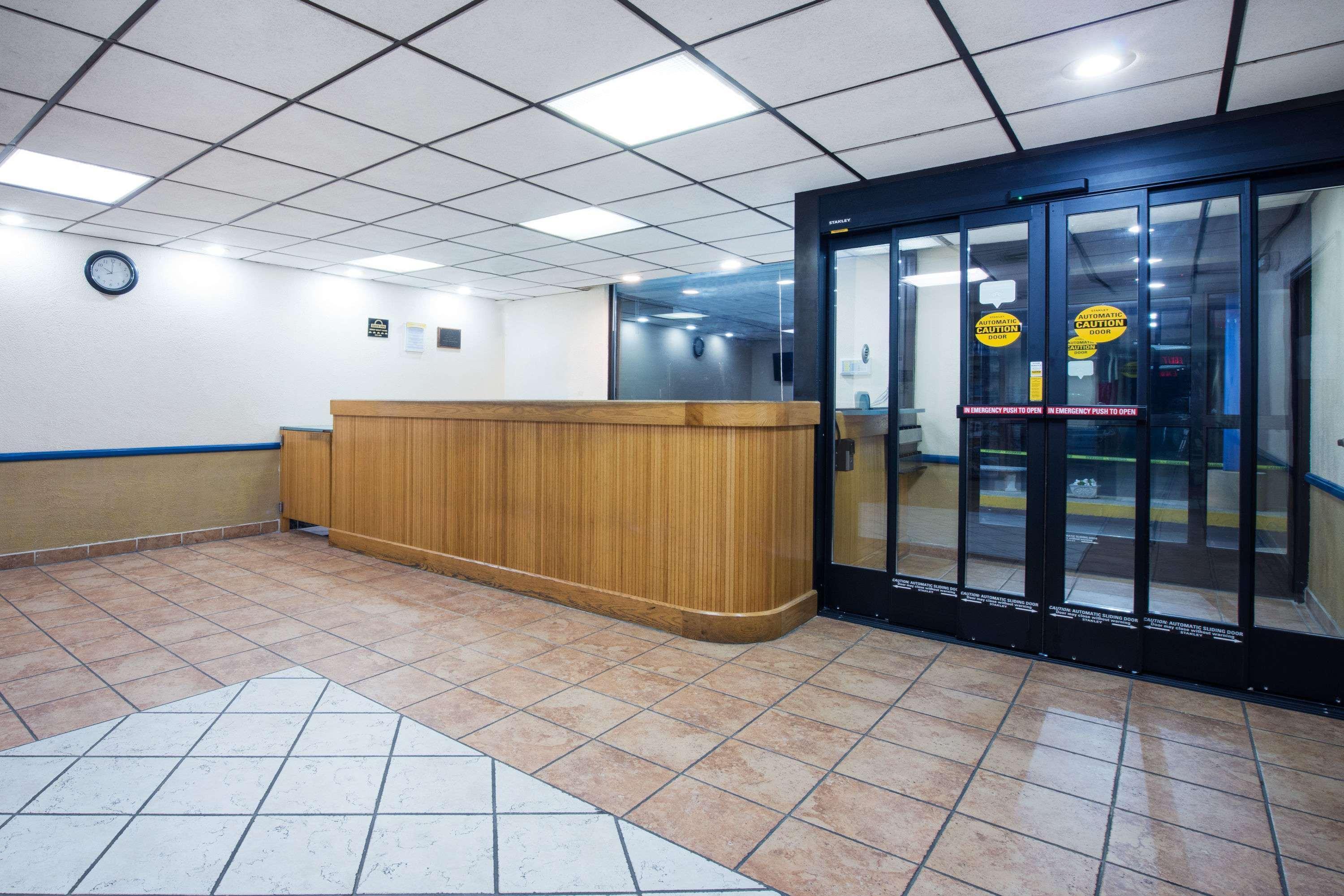 Days Inn By Wyndham แชมเบอร์สเบิร์ก ภายนอก รูปภาพ